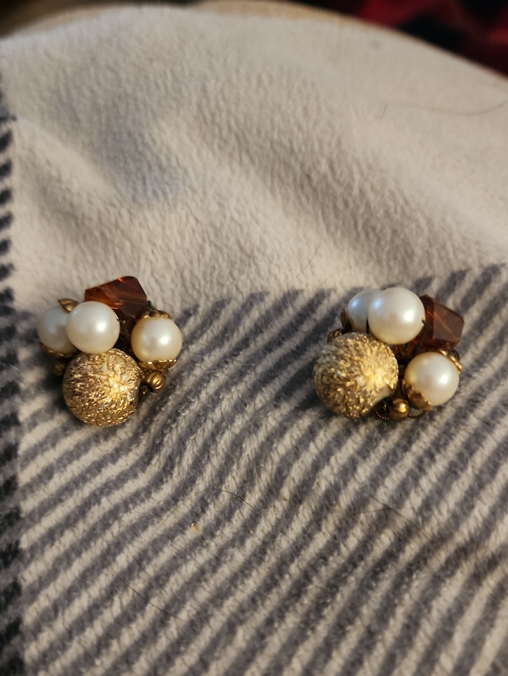 Vintage Gold Pearl Cluster Clip-On Earrings with Amber Crystal